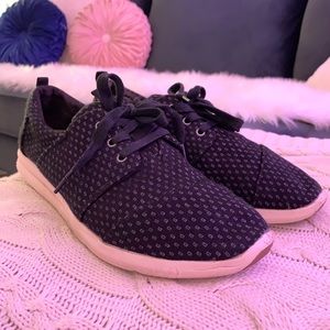 Black Toms Tennis Shoes